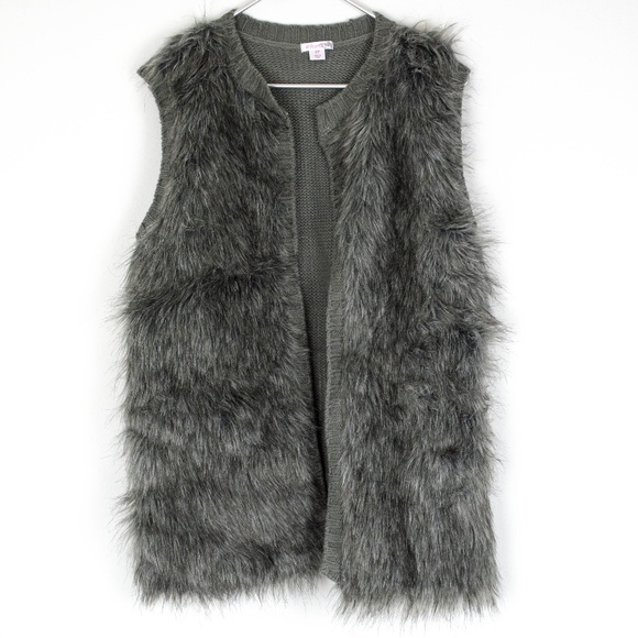 xhilaration faux fur vest